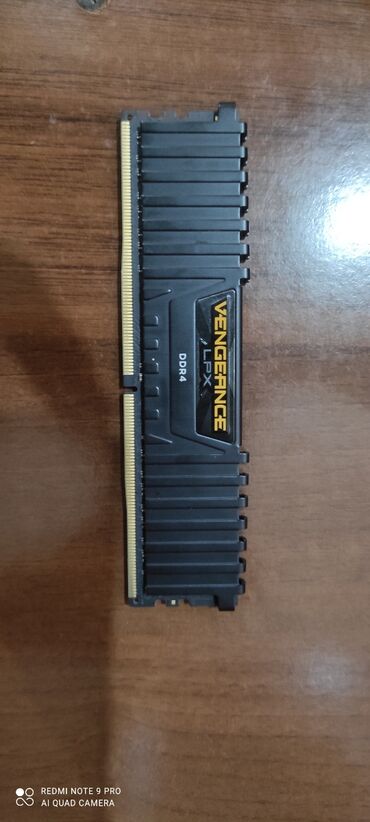 Operativ yaddaş (RAM): Operativ yaddaş (RAM) Corsair, 16 GB, 3200 Mhz, DDR4, PC üçün, İşlənmiş lalafo.az -da Operativ yaddaş (RAM): Operativ yaddaş (RAM) Corsair, 16 GB, 3200 Mhz, DDR4, PC üçün, İşlənmiş