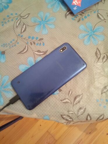 samsunq a 3: Samsung Galaxy A11, 32 ГБ, цвет - Голубой, Отпечаток пальца, Две SIM карты