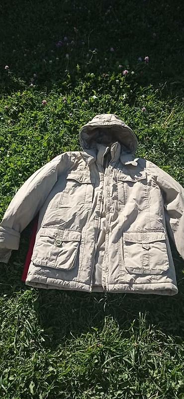 Куртки: Мужская зимняя куртка-парка, бежево‑песочного цвета. Особенности: - — 3