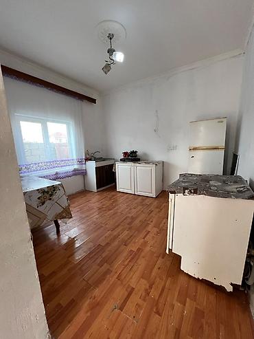 ivanovka ev: Maştağa savalanda sərfəli marketin yaxınlıqında qazı suyu var işıq — 9