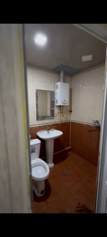 Uzunmüddətli kirayə mənzillər: Xirdalanda heyder parkına yaxin 5/1 mertebesinde 1 otaqli ev 300 azn — 5