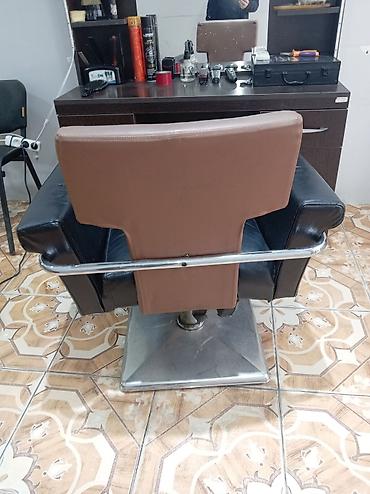 makiyaj masa: Bərbər/kosmetologiya salonu üçün peşəkar kreslo - Rəng: qara oturacaq — 2