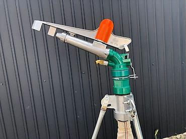 Другие системы полива: Спринклер Редукторный спринклер Радиус полива до 50 метра Рабочие — 14