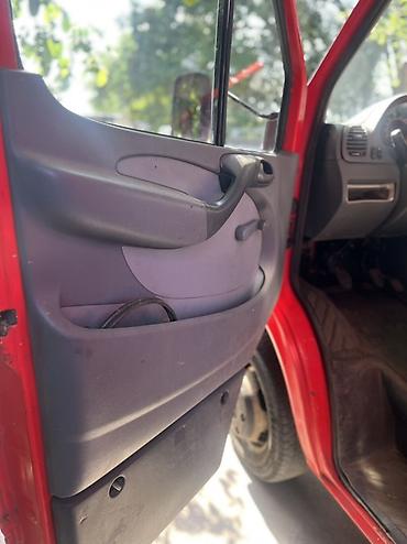 сипиринтер: Грузовой фургон Mercedes-Benz Sprinter (цельнометаллический — 10