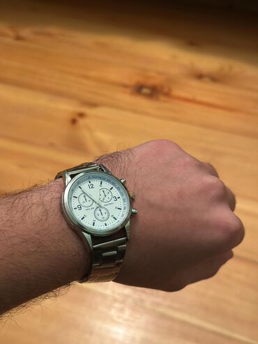 Qol saatları: Yeni, Qol saatı, Cartier, rəng - Gümüşü — 12