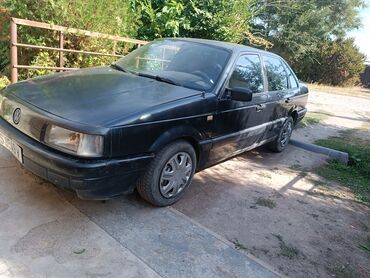 пасат 6: Volkswagen Passat: 1992 г., 1.8 л, Механика, Бензин, Седан