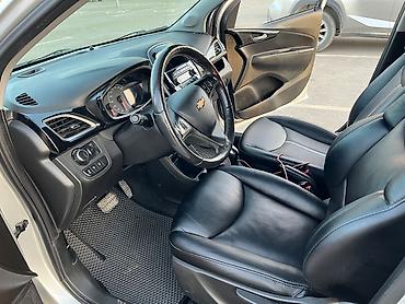Chevrolet: Chevrolet Spark: 2019 г., 0.1 л, Вариатор, Бензин, Хэтчбэк — 9