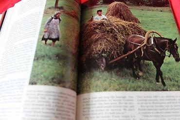 geografska karta: NATIONAL GEOGRAPHIC APRIL 1980. | National Geographic April 1980 — 8