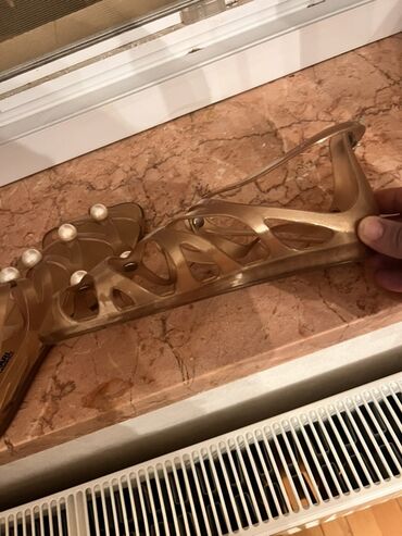 Tuflilər: Qadın ayaqqabıları dəsti - Qara dəri mules – Time Lover brendi, 40 — 1