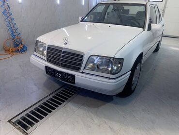 mercedes benz: Mercedes-Benz E 280: 1993 г., 2.8 л, Механика, Бензин, Седан