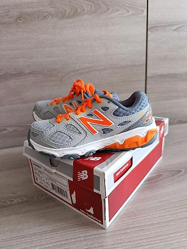 Детские кроссовки New Balance KR680GOY - Размер: 11.5 US Kids (11 UK