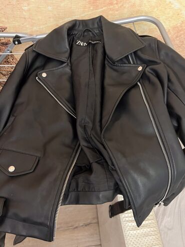 assassin s cred 3 в Кыргызстан | Платья: Женская куртка S (EU 36), цвет - Черный, Zara