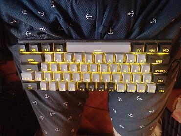 lil uredjaj: Mala E-YOOSO Z11 tastatura.
Ispravna — 10