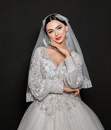 dəri palto: Gəlinlik kolleksiyası –22 eded 3qizili dəmir asilqan 12 eded vilur — 7