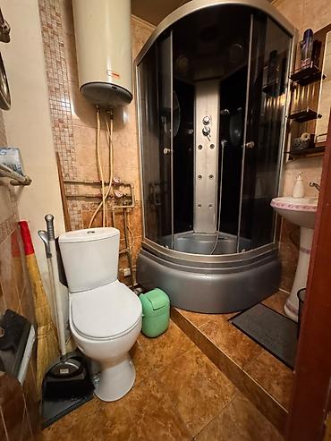 пишпек квартиры: 3 комнаты, 58 м², 3 мкр 3 этаж, Требуется ремонт — 4
