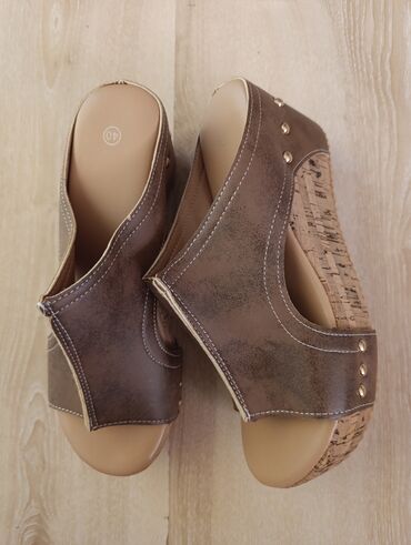 puma soft foam: Sandals, 40