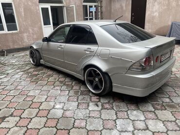 Toyota: Toyota Altezza: 2004 г., 4.3 л, Механика, Бензин