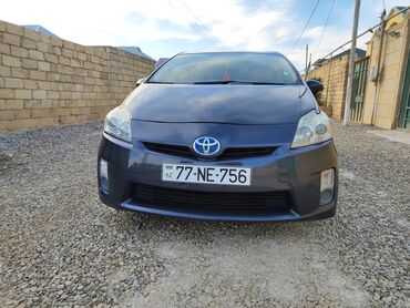 Toyota: Toyota Prius: 1.8 l | 2010 il Hetçbek