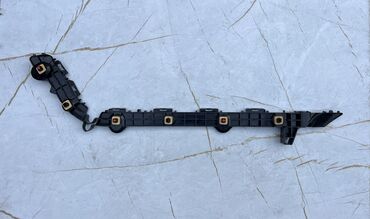 Крылья и комплектующие: Крепление крыла Заднее левое Toyota, 2017 г., Новый, Оригинал — 5