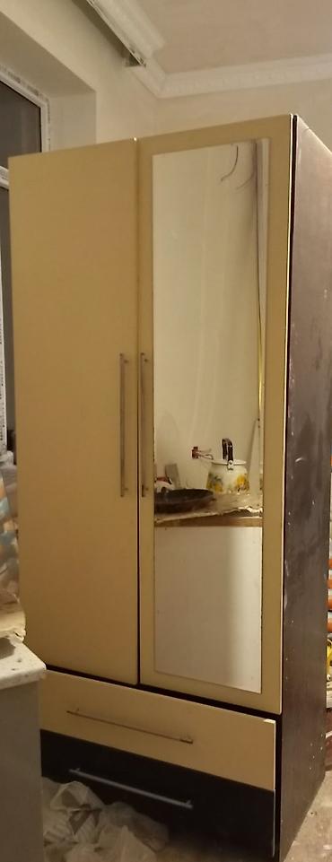 İşlənmiş, 2 qapılı, Güzgülü, Bej, Taxta, Açılan, Düz dolab