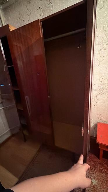 шкаф комот: Шкаф платяной из массива/шпонированного дерева с глянцевым покрытием — 3