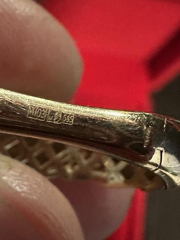 Прокат детских карнавальных костюмов: Продаю золотые серьги 585 пробы Производитель; МЮЗ (Московский — 9