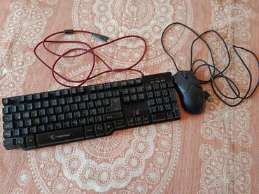 Kompüter ehtiyyat hissələri: İdeal vəziyyətdədir klaviatur razer maus problem yoxdur ela ishleyir