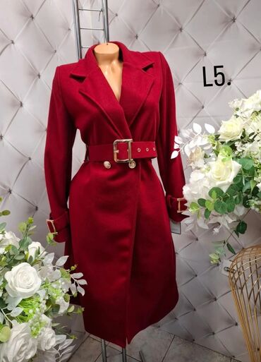 Kaputi: Dior kaputi
Do 2XL
4500din🥰😊 — 9