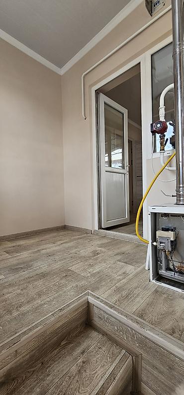 Продажа коттеджей и домов: Продаётся добротный кирпичный дом 85 кв.м на участке 3сотки в районе — 11