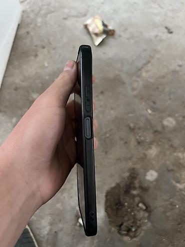 оверлок jack: Смартфон Xiaomi Redmi Note 12 - Экран с центральным отверстием под — 3