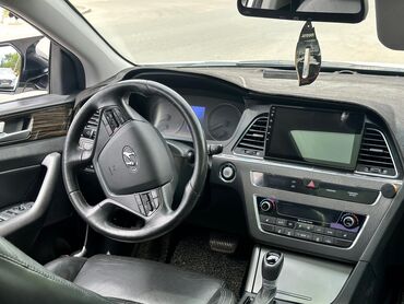 Hyundai: Hyundai Sonata: 2016 г., 2 л, Автомат, Газ, Седан