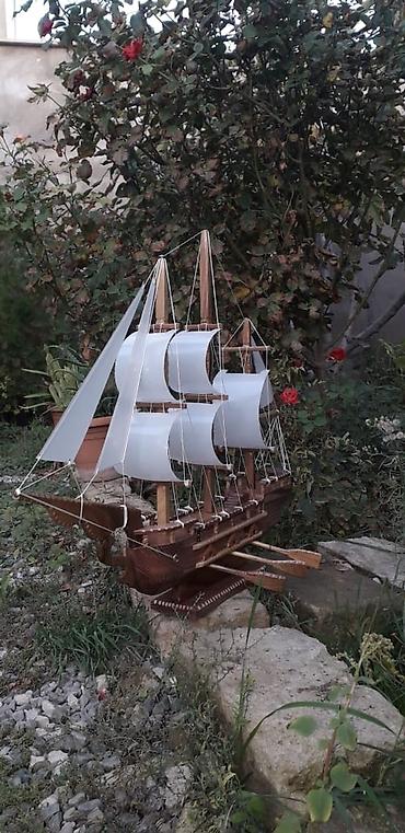 cilcıraq modelləri: Əl işi olan bu taxta yelkənli qayıq, dəniz və səyahət həvəskarları — 7