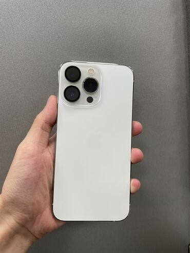 Apple iPhone: IPhone 13 Pro, Б/у, 128 ГБ, Белый, Защитное стекло, Чехол, Кабель, 78 %