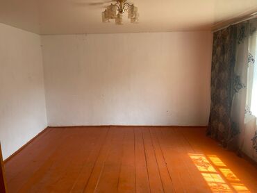 дома в военно антоновке: 80 м², 4 комнаты, Парковка, Забор, огорожен