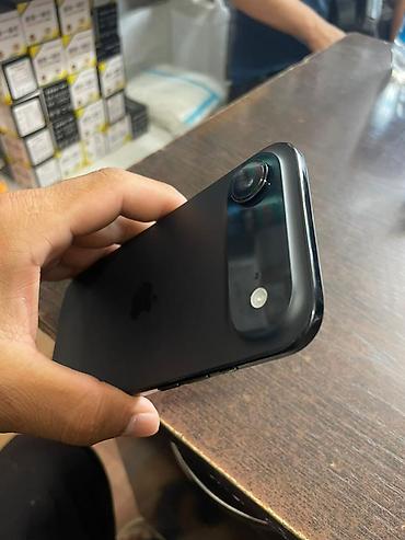Смартфон Apple iPhone (черный) - Корпус: матовый черный, плоские