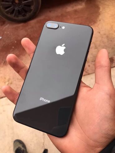 Apple iPhone: IPhone 8 Plus, Б/у, 64 ГБ, Midnight, Зарядное устройство, Защитное стекло, Чехол, 100 %