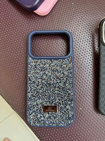 Swarovski kristalları ilə bəzədilmiş telefon qabı 17 Pro - Model lalafo.az -da Swarovski kristalları ilə bəzədilmiş telefon qabı 17 Pro - Model