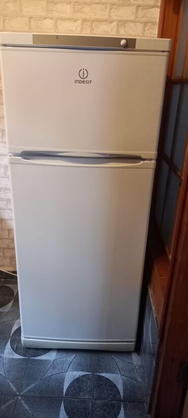 Техника для напитков: Б/у 1 дверь Indesit Холодильник Продажа, цвет - Белый