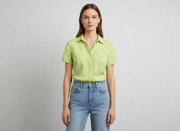 red hilfiger t shirty: Top Secret, Women`s shirt, size XS