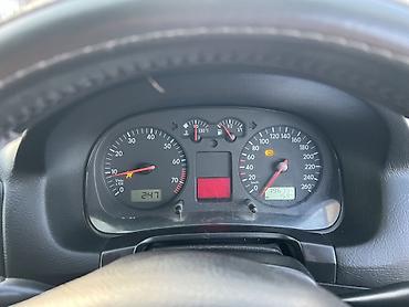 Volkswagen: Volkswagen Golf: 2003 г., 1.6 л, Автомат, Бензин, Хэтчбэк — 6