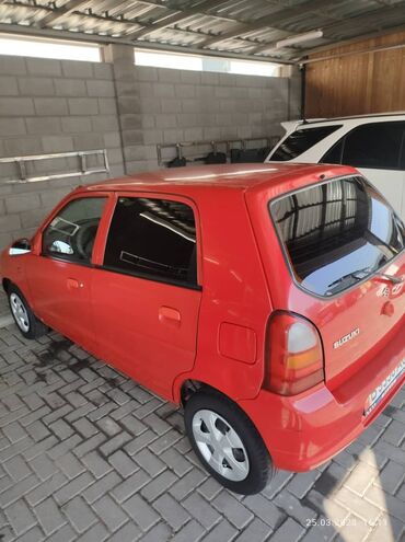 Suzuki: Suzuki Alto: 2002 г., 1.1 л, Механика, Бензин, Хэтчбэк