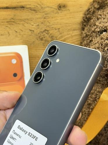 смартфоны google: Samsung Galaxy S23 FE - Память: 256 ГБ - Цвет: черный - Тройная — 2