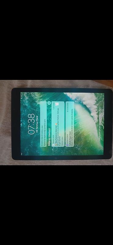 Apple iPad (9.7") – Space Gray - Ekran: 9.7 düym Retina displey -