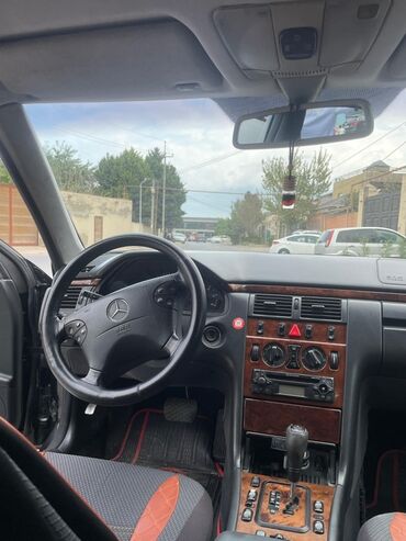 Mercedes-Benz: Mercedes-Benz E-Class (W210) sedan İdeal vezyetdedi maşın. Mator — 7