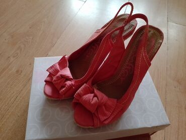 ciklama sandale: Sandale, 37