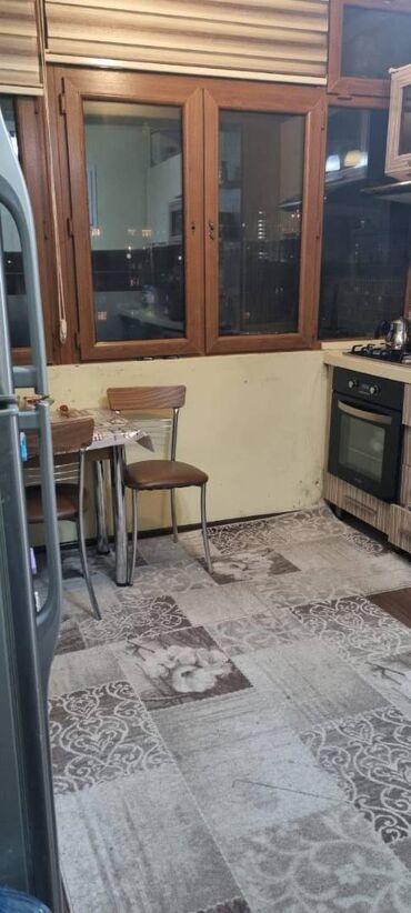 Köhnə tikili: Bakı, 2 otaqlı, Köhnə tikili, m. Qara Qarayev, 58 kv. m — 8