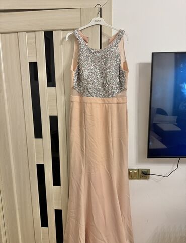 nişan donları instagram: Lady sharmdan almışdım 42 razmerdirŞıq axşam/gecə geyimi - Model