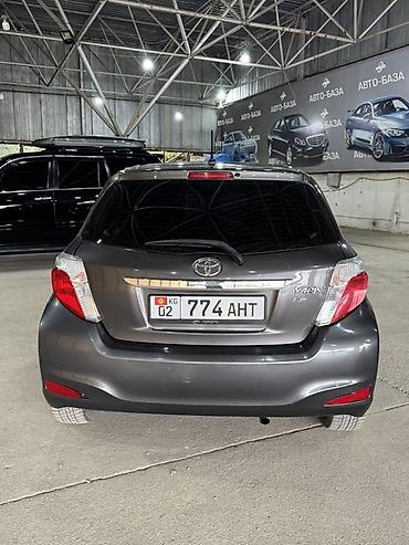 авто ярис: Toyota Yaris: 2012 г., 1.5 л, Автомат, Бензин, Хэтчбэк — 2