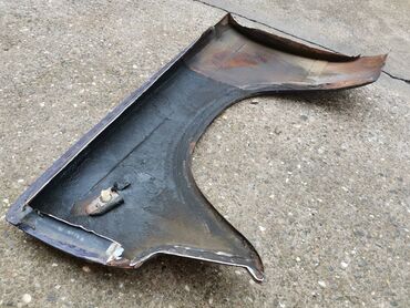 Auto delovi: Prednje desno krilo Lada 2104 Karavan, Lada 2105, Lada 2107 Riva. U — 11