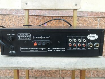 Səs gücləndiriciləri: Milan LR-100DM Mix Amplifier Xüsusiyyətlər: - Girişlər: 3 mikrofon — 4